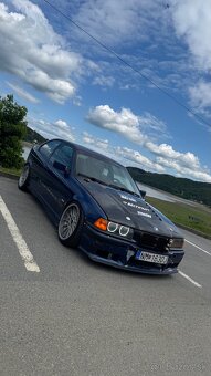 BMW E36 323ti - 4