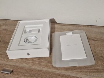 Apple iPad 11 Wi-Fi 128GB Silver 2025 - 4
