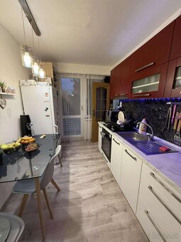 Predaj - 3-izb.byt s balkónom v Šuranoch. - 4