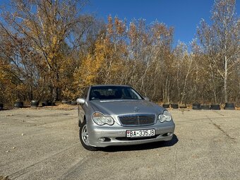 Predám Mercedes-Benz C180 Kompressor W203 Classic - MT6 - 4