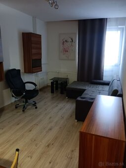 Ponúkam na prenájom 2-garsónku - 4