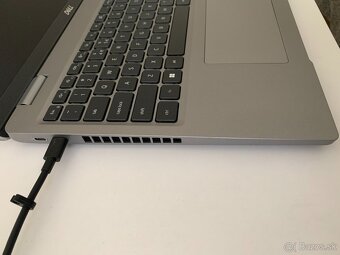 Dell Latitude 5520 – dotyková obrazovka - 4