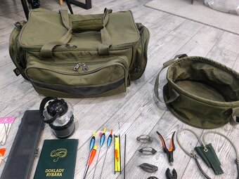 Rybárska taška + príslušenstvo - 4
