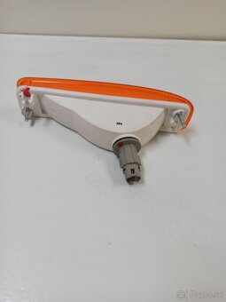 Pravá predná smerovka OEM Toyota Corolla E9 - 4