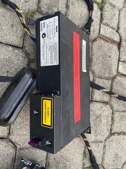BMW E46 coupe CD Changer - 4