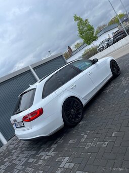 Audi A4 Avant 2.0 TDI Facelift - 4