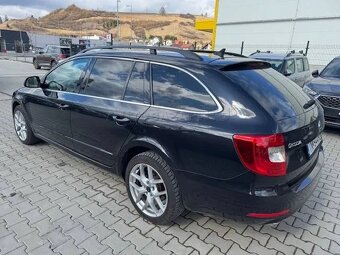 Škoda Superb Combi 2.0 TDI CR Ambition DSG - 4