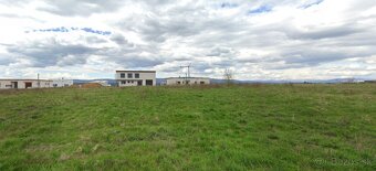 Exkluzívny pozemok nad mestom - 4