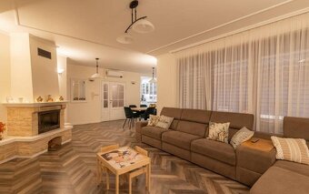 Dvojgeneračný štýlovo zariadený rod. dom - Mosonmagyaróvár - 4