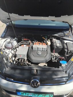 Volkswagen Golf e-Golf - 4