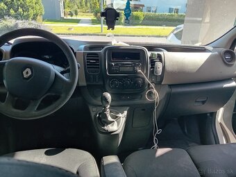 RENAULT TRAFIC 9-miestny rok výroby 2015 - 4