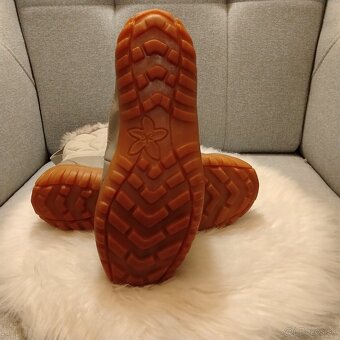 Béžové trendy snehule Quechua c. 36 - 4