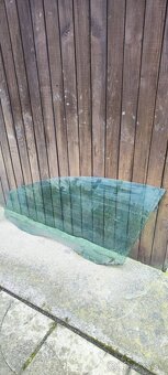 Predám bočné sklá na VW Passat Variant B6 - 4