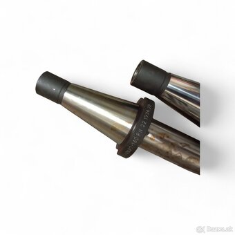 Vyvrtavacie tyče nastaviteľné a nože vymeniteľné. - 4