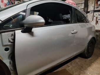 Corsa D predne dvere 3 dverova verzia - 4