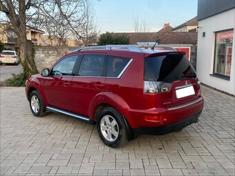 Predám Mitsubishi Outlander 2.2DID 103kw r.v 2010 - 4