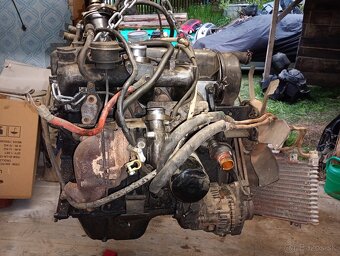 Predám motor 2.5td Pajero - 4