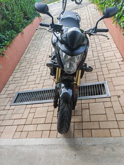 Honda Hornet - 4