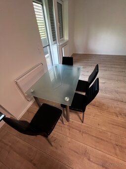 Eladó asztal 4 székkel / Na predaj stôl so 4 stoličkami - 4