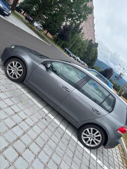 Volkswagen Golf - 4