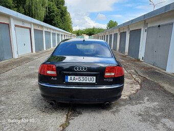 Audi A8 - 4