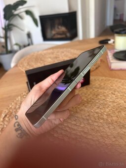 Samsung Galaxy Z Flip 6 - 4