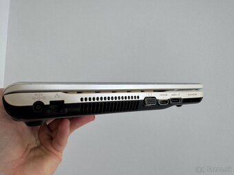 SONY VAIO i3, 500gb,Čistý Windows 10 a Word,Excel,PowerP2024 - 4