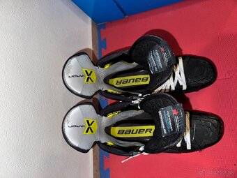 Korčule Bauer Hyperlite 2 - 4