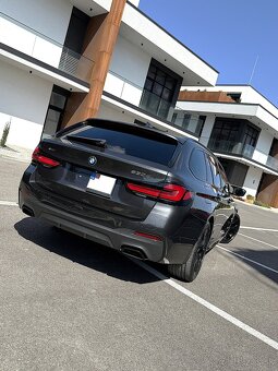BMW rad 5 Touring 530d xDrive Mpaket LED+ 360 cam Webasto - 4