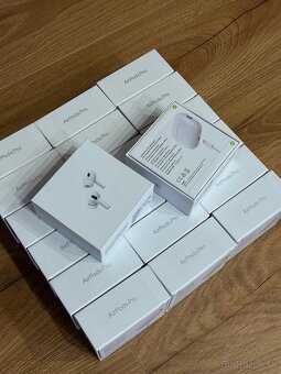 Apple AirPods Pro 2 - 4