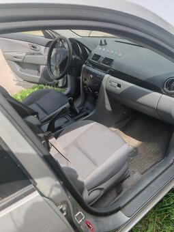 Mazda 3 - 4