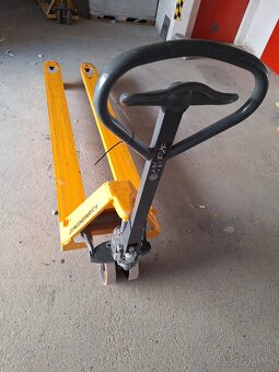 Paletovy vozik 3000kg - 4