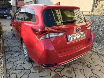 Toyota Auris - 4