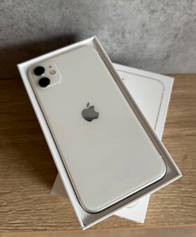 iPhone 11 - 4