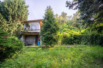 PREDAJ slnečný pozemok 850 m2 s chatou Devínska Nová Ves - 4