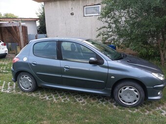 Peugeot 206 1.4 benzín - 4