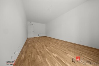 TOP PONUKA Na predaj 2-izbový byt v projekte Metropolis – v - 4