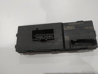 Riadiaca jednotka kufrovych dverí Audi VW 4KE959107A - 4