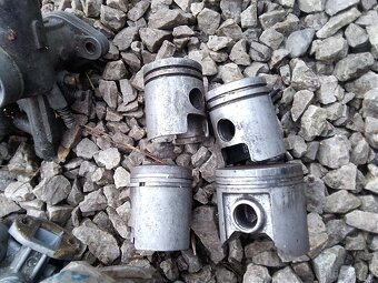 Jawa CZ karburátor piest - 4