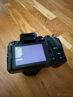 Olympus OM-D E-M1 Mark III - 4