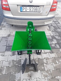 Sadzač Zemiakov. - 4