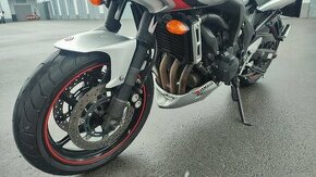 Yamaha Fz6 S2 - 4