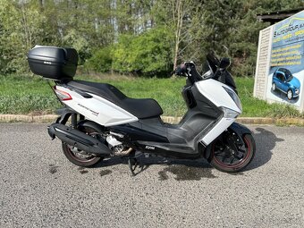SYM GTS 300i - 4