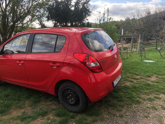 Predám Hyundai i20 1.2 r.v. 2010 - 4