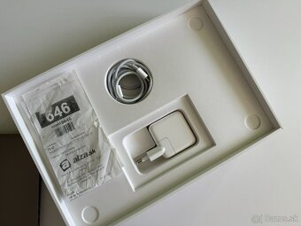 Macbook Air 13" M1 Strieborný SK - 4