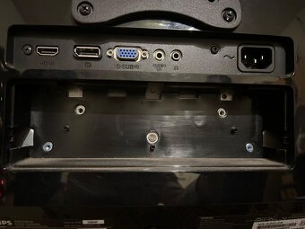 monitor 32" Philips 328E9FJAB - 4