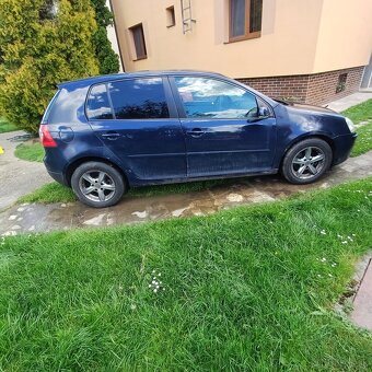 Volkswagen Golf 5 1.4 benzín - 4
