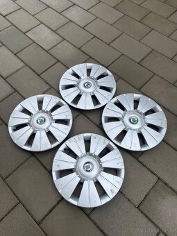Puklice,kryty kolies Škoda Fabia 1 - 4