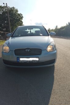 Hyundai accent - 4