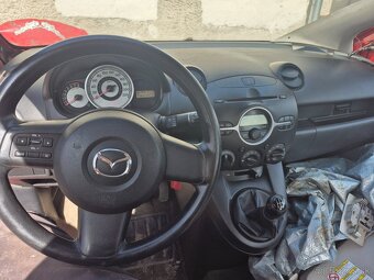 MAZDA 2 - 4